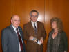 Dr. Wolfgang Ressmann mit Karl Peter Bruch, Innenminister, und Gisela Brantl